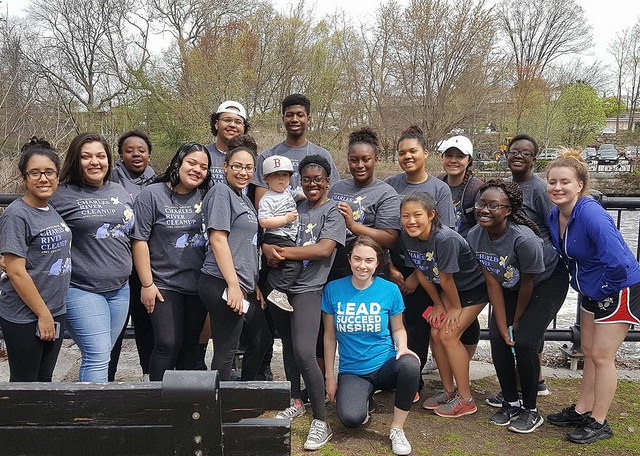 18th Annual Earth Day Charles River Cleanup, one of the volunteer crews